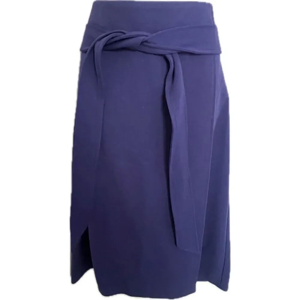 Ann Taylor NWT Belted A-Line Skirt Women’s Size 8 Retail for $109